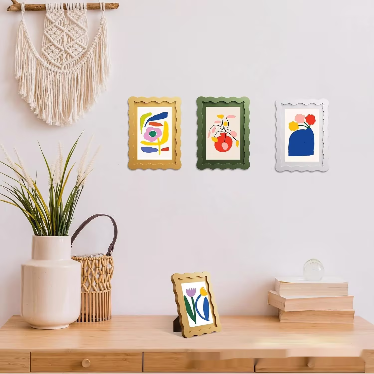 Dinevora Wavy Wooden Picture Frame
