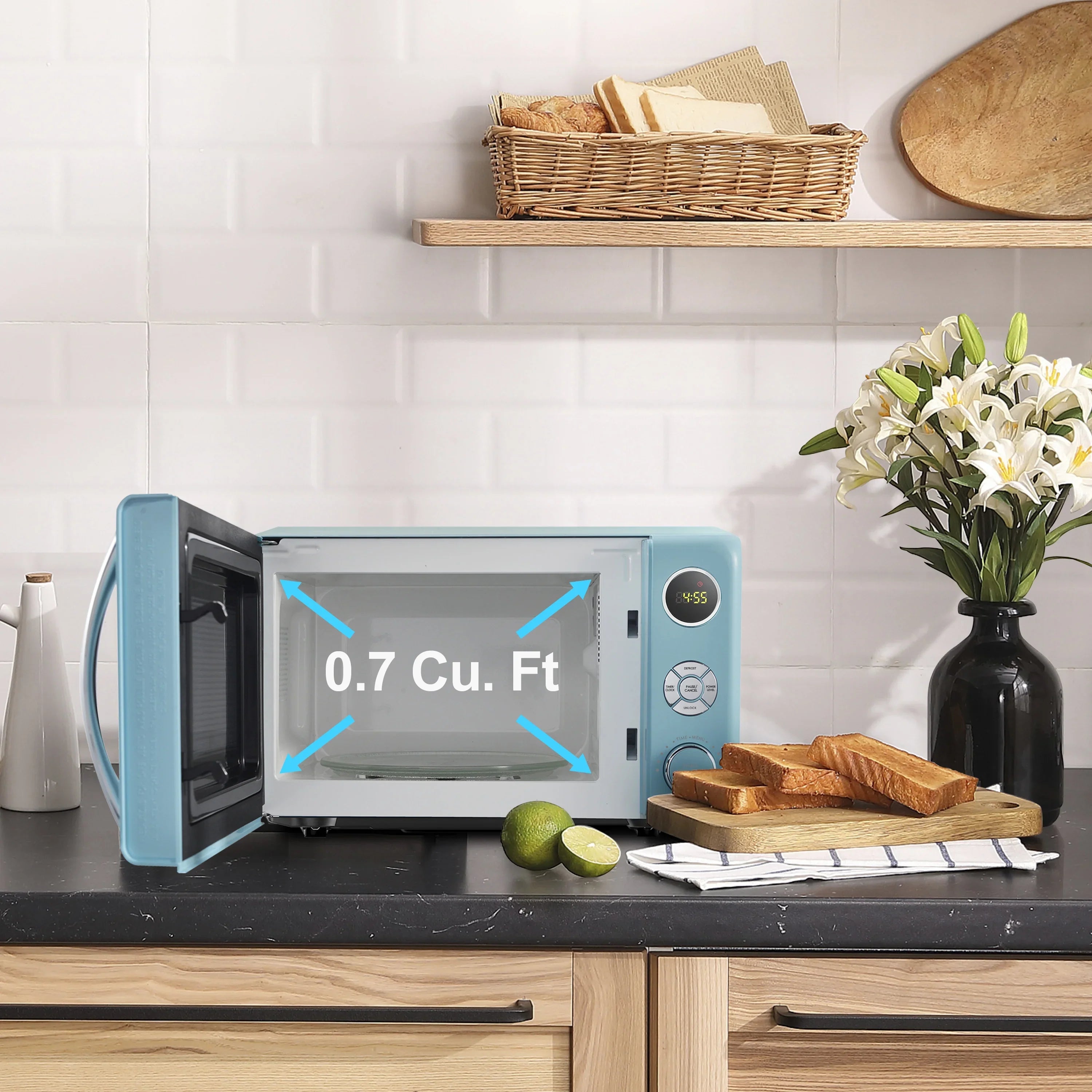 2026 New Galanz 0.7 Cu ft Retro Countertop Microwave Oven, 700 Watts, Blue, New - Image 8
