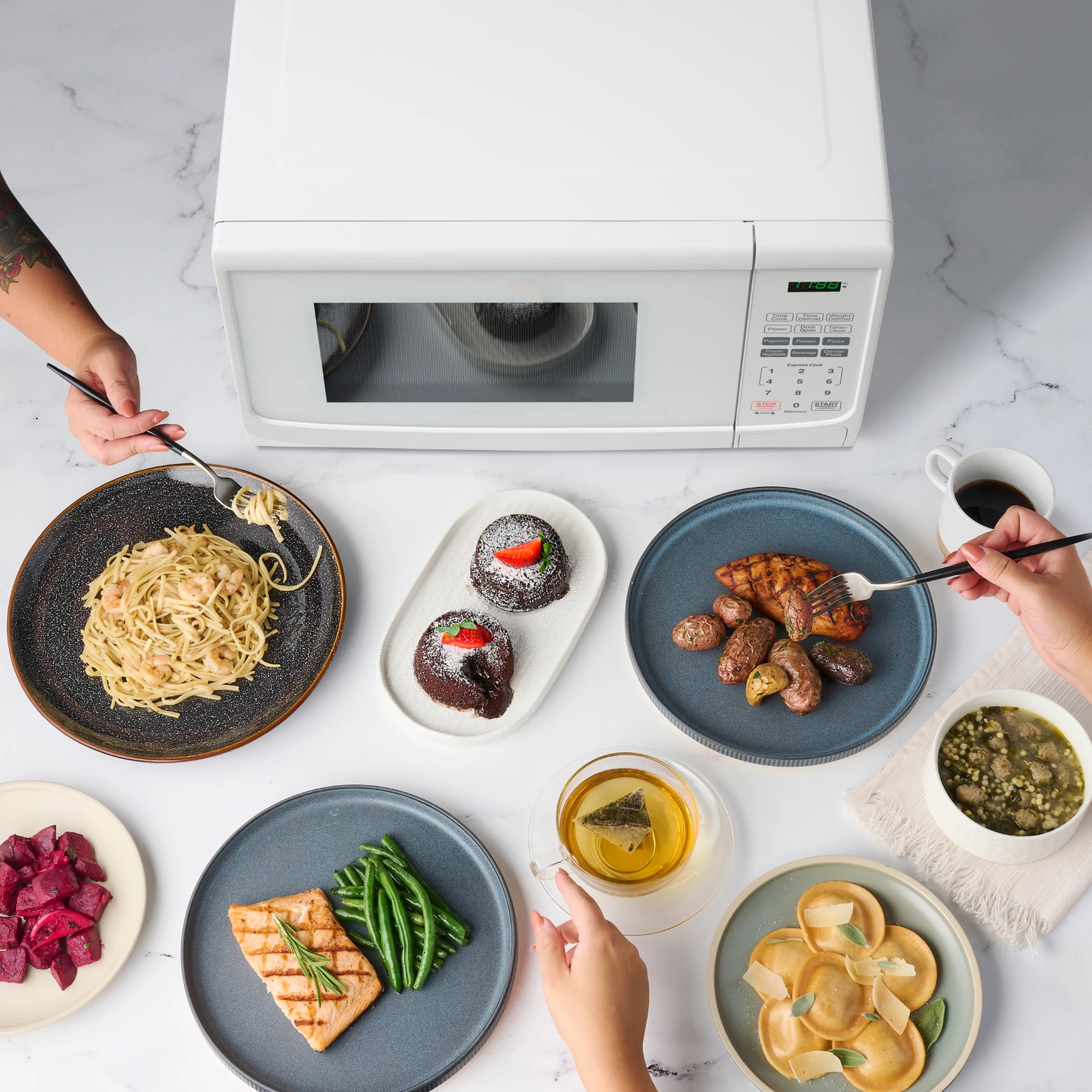 2026 New Farberware Classic 0.9 Cu. Ft 900-Watt Microwave Oven, Stainless Steel - Image 22