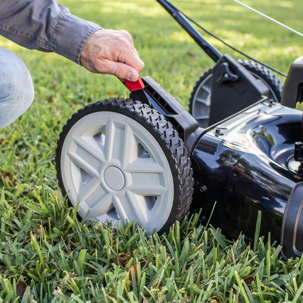 2026 New Black Max 21-inch 125cc Gas Push Mower with Briggs & Stratton Engine (Assembled Product Weight 46.9 lb; 22.10-inch Height) - Image 4