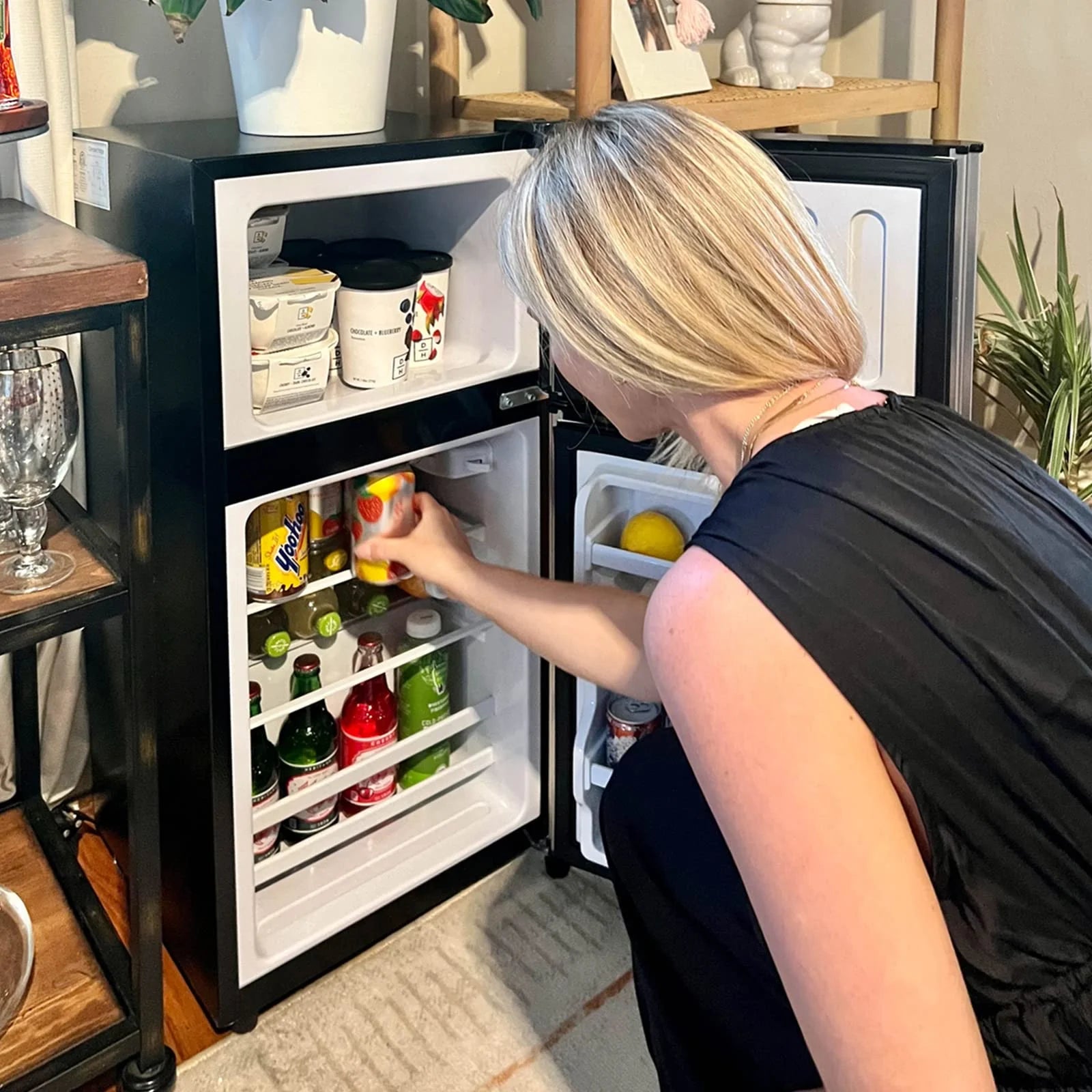 2026 New Harper & Bright Designs Double Door Mini Fridge with Freezer, 3.2 Cu.Ft Compact Refrigerator with Adjustable Shelf, Adjustable Thermostat and Reversible Door for Bedroom, Dorm, Home Office, White - Image 33